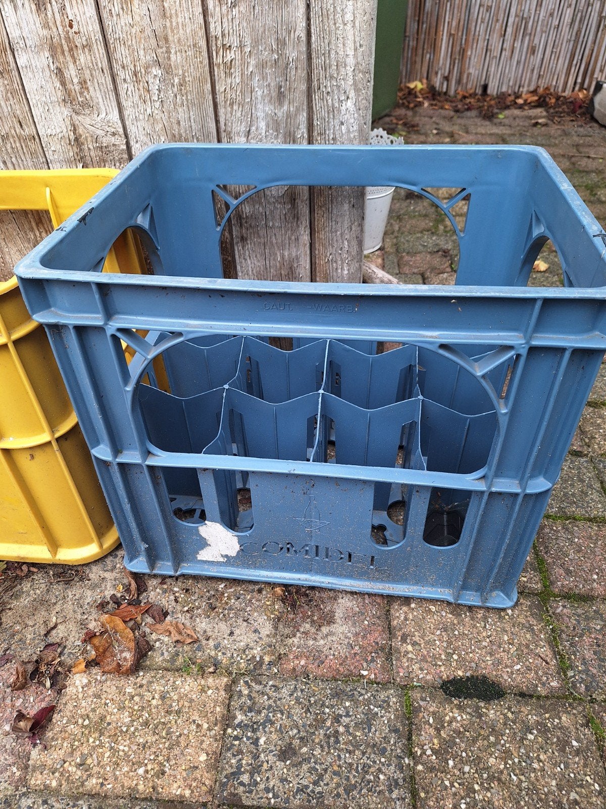 Flessenkratten - Geel en Blauw, Ophalen, Gebruikt, Minder dan 50 cm, 5 – 50