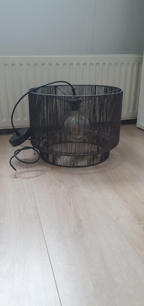 Mooie hanglamp, 40cm diameter, modern, japandi, Huis en Inrichting, Lampen | Hanglampen, Ophalen, Zo goed als nieuw, Scandinavisch, japandi, modern, industrieel