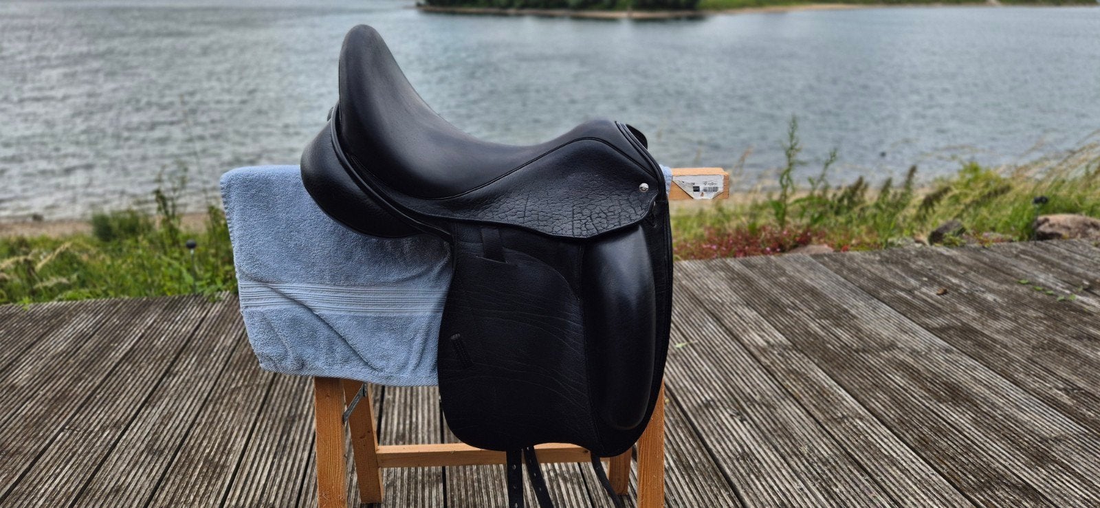 Customzadel, Icon Flight 18 inch, Ophalen, Zo goed als nieuw, Dressuur