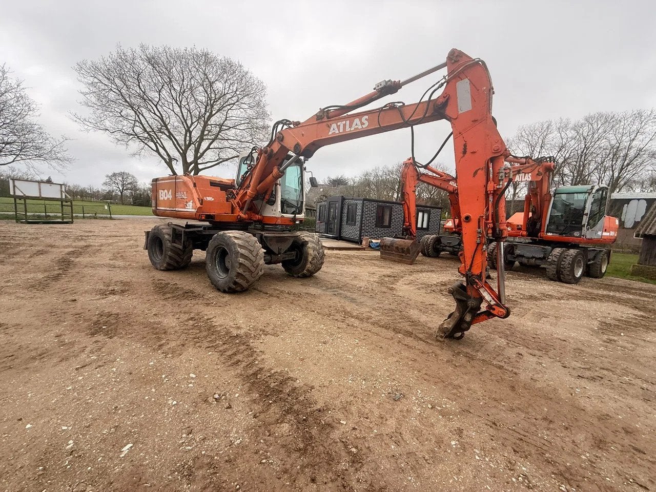Atlas 1304 (bj 1998), Zakelijke goederen, Machines en Bouw | Kranen en Graafmachines, Jansen Machines, Albert@jansen-machines.com