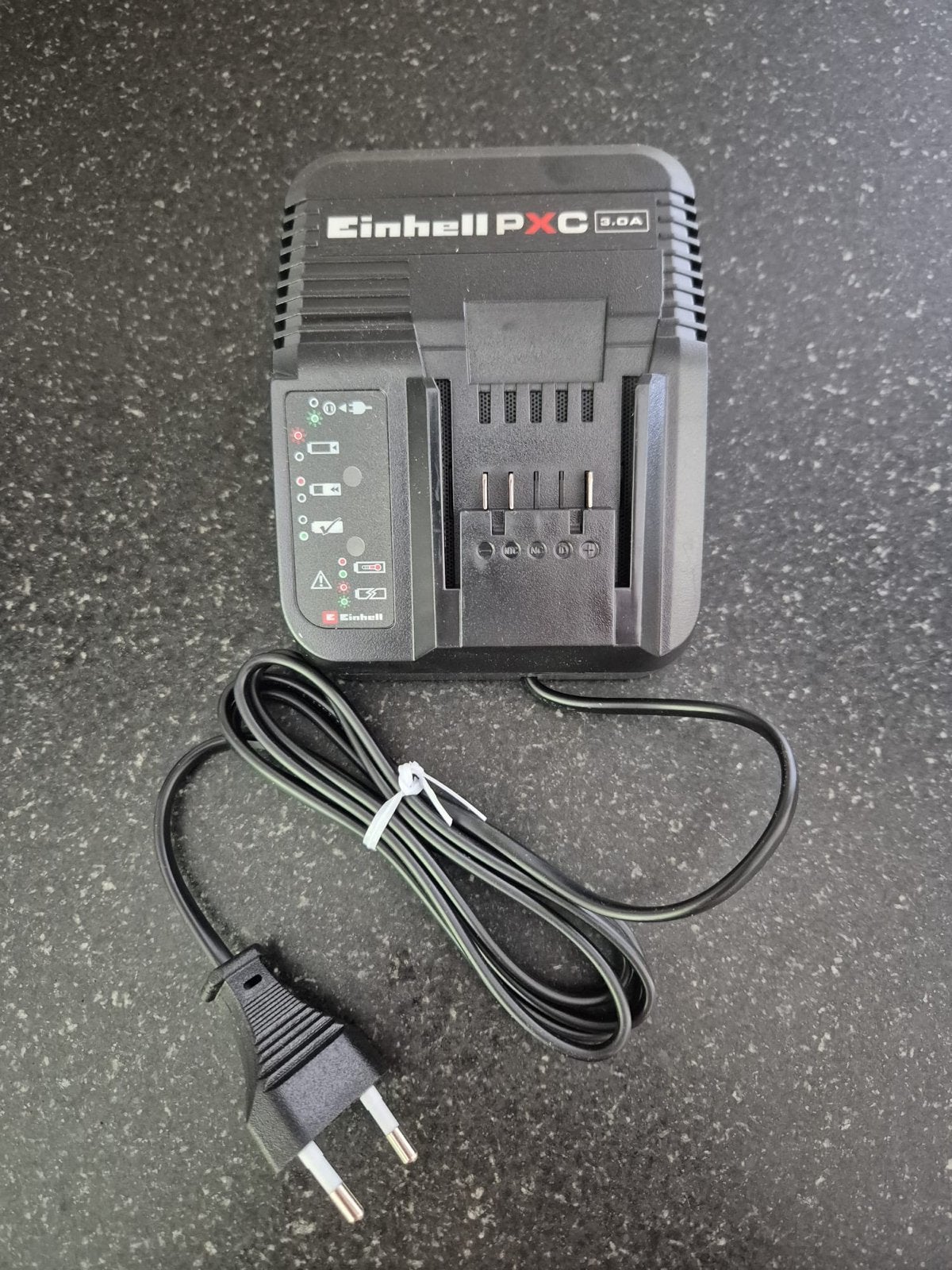 Einhell PXC Acculader 3A - Zo goed als nieuw, Ophalen of Verzenden, Zo goed als nieuw, Overige merken, Overige typen