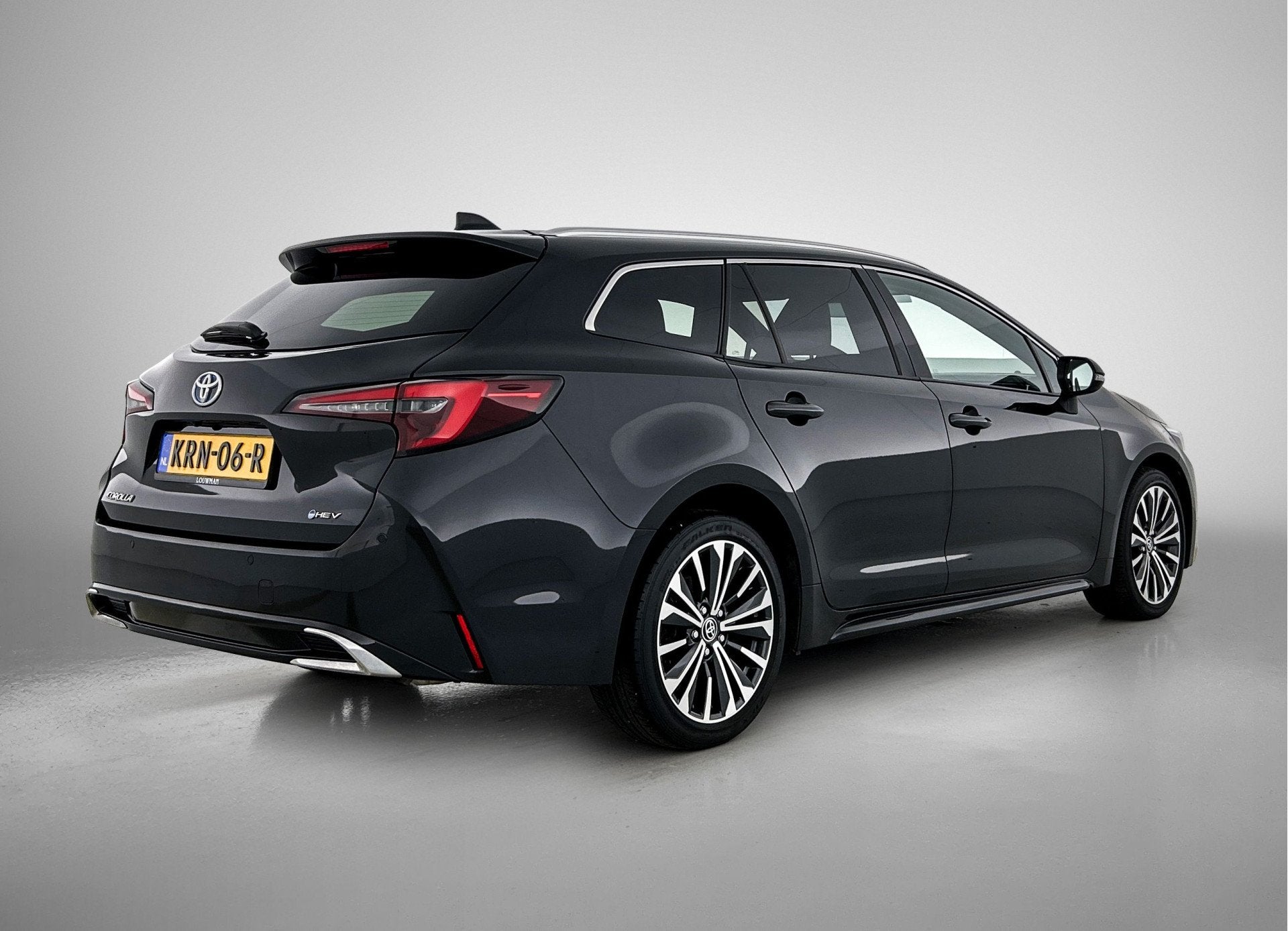 Toyota Corolla Touring Sports Hybrid 140 Dynamic (bj 2024), Auto's, 12 maanden, 450 kg, Gebruikt, 4 cilinders