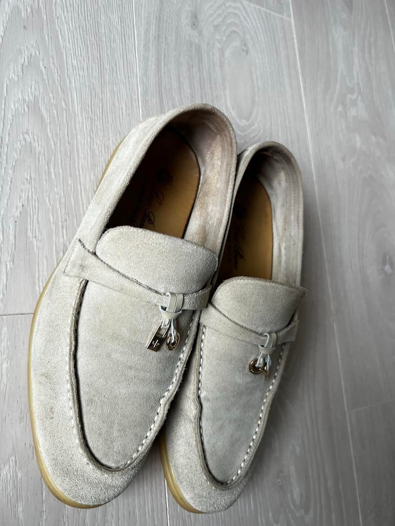Loro Piana Summer Walk Loafers Maat 39 Beige Suède, Kleding | Dames, Schoenen, Ophalen of Verzenden, Gedragen, Beige, Instappers