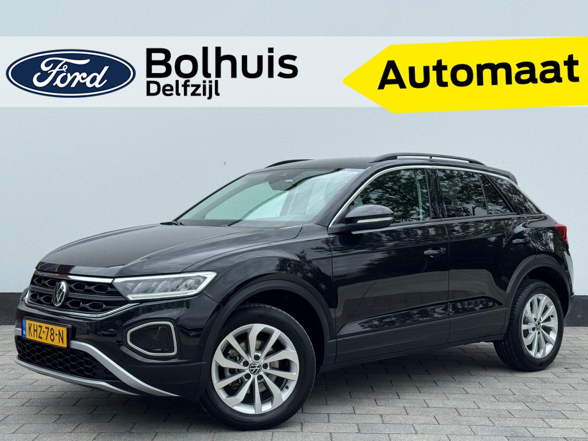 Volkswagen T-Roc 1.5 TSI Life Edition | Adapt. Cruise | Clim, 12 maanden, Stof, 4 cilinders, Zwart