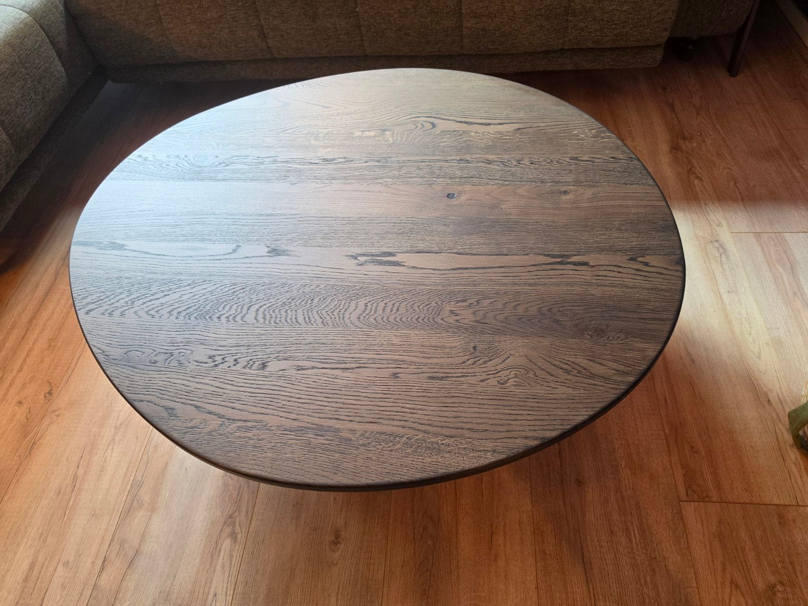 Dyyk Salontafel Massief Eikenhout Tobacco 105x95x32cm, Ophalen, 100 tot 150 cm, Eikenhout, 50 tot 100 cm