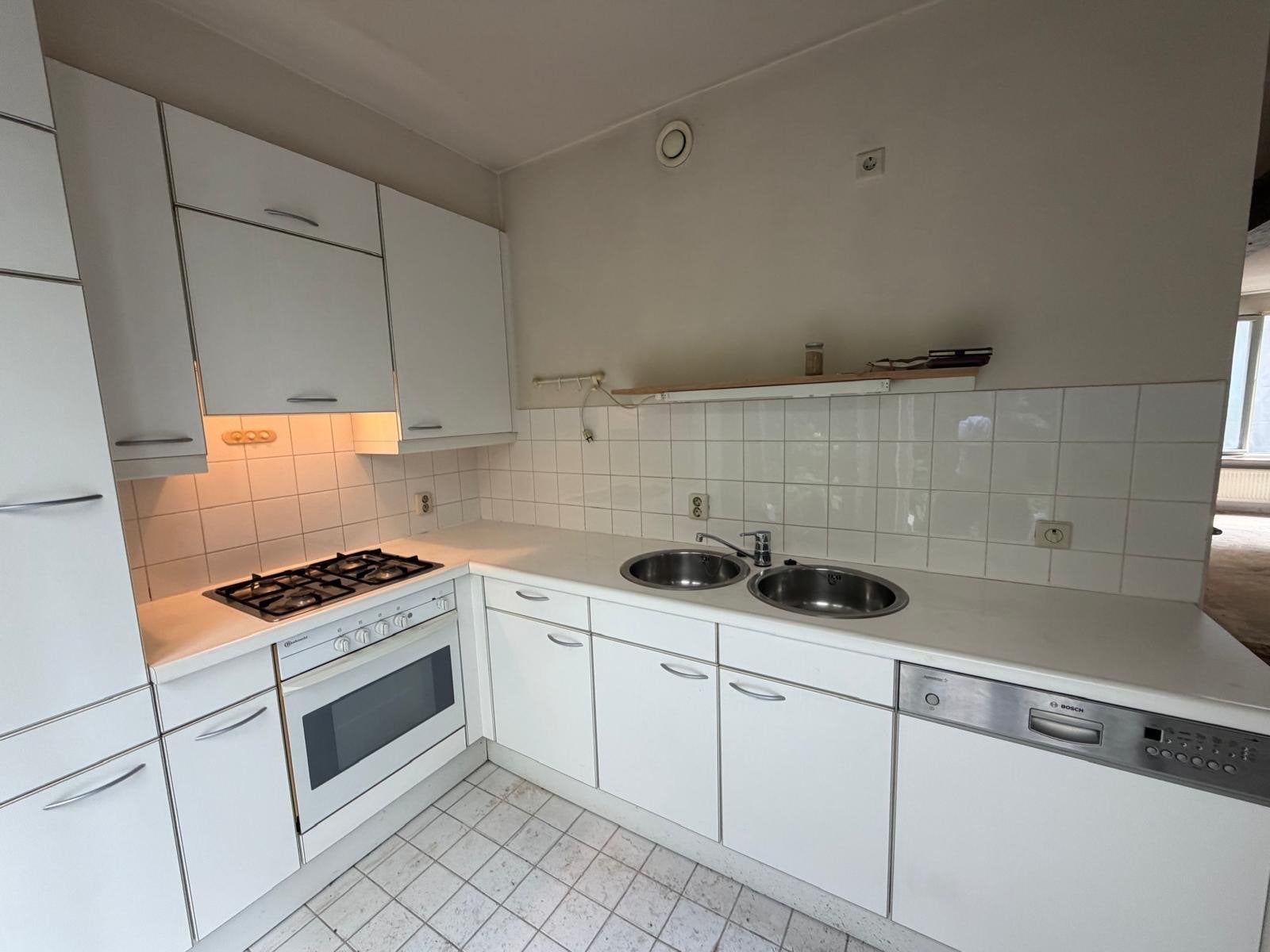 Complete witte keuken zelf demonteren en ophalen, Huis en Inrichting, Ophalen, Gebruikt, Wit, Hoekkeuken