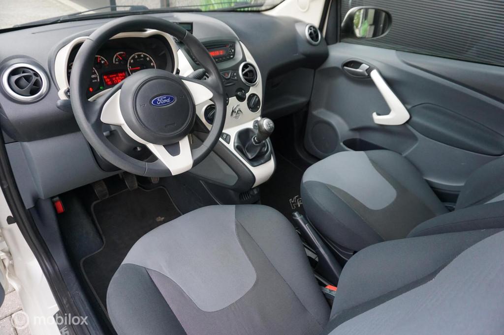 Ford Ka 1.2 Titanium X Airco Wit Parelmoer LMV Origineel NL, Voorwielaandrijving, Gebruikt, 1242 cc, 4 cilinders