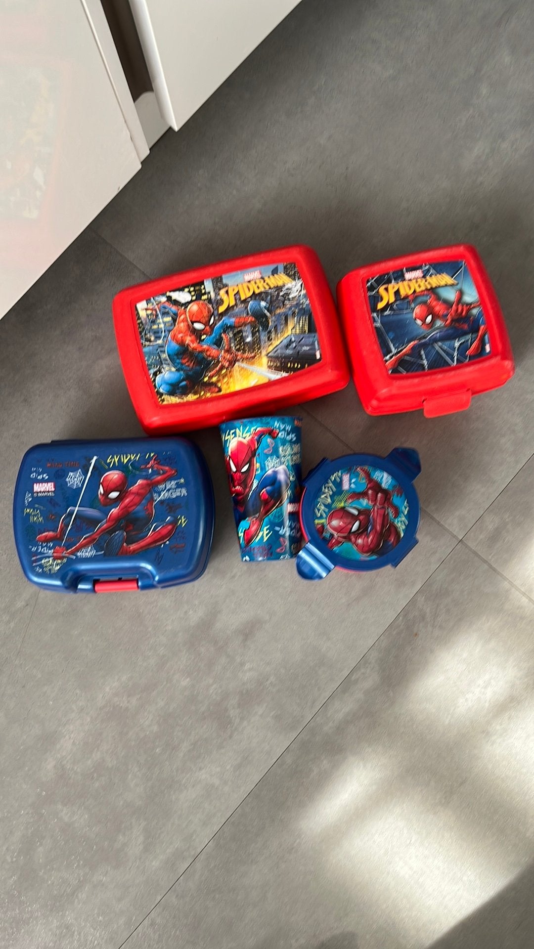 Gratis broodtrommel fruitbakje drinkbeker spiderman, Ophalen of Verzenden, Gebruikt