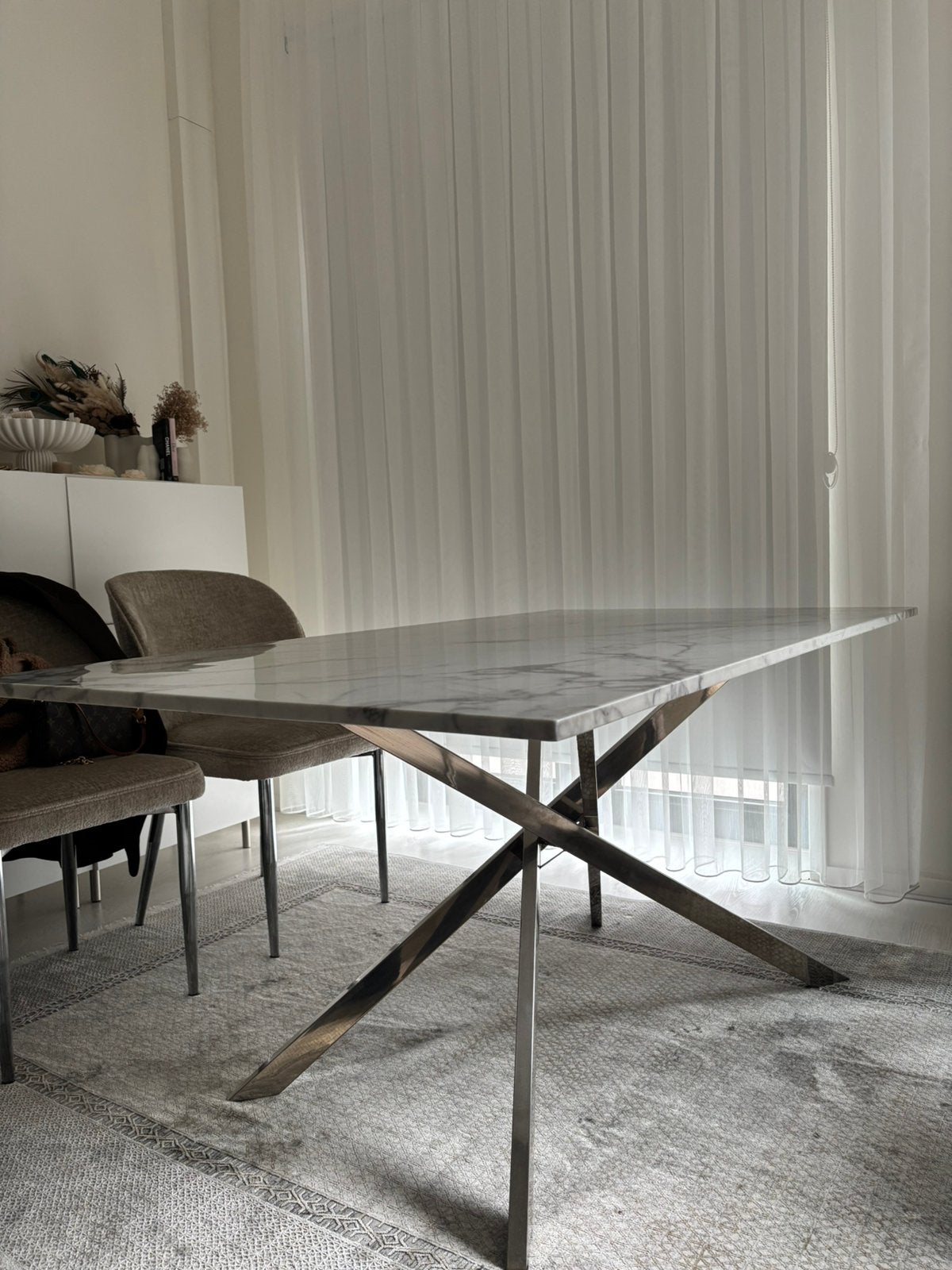 Wit grijs marmeren EETTAFEL met zilveren poten, Huis en Inrichting, Tafels | Eettafels, Ophalen, 200 cm of meer, 50 tot 100 cm