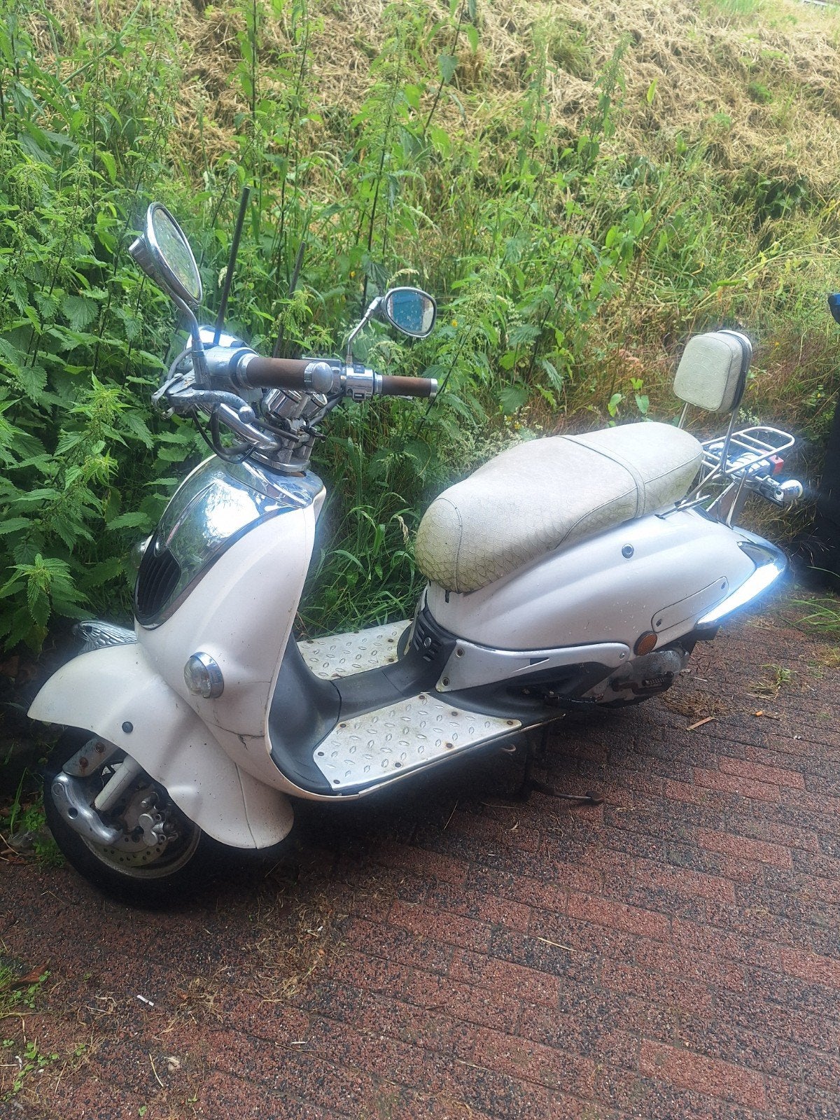 Witte Retro Scooter, Ophalen of Verzenden, Gebruikt, Benzine, Overige merken