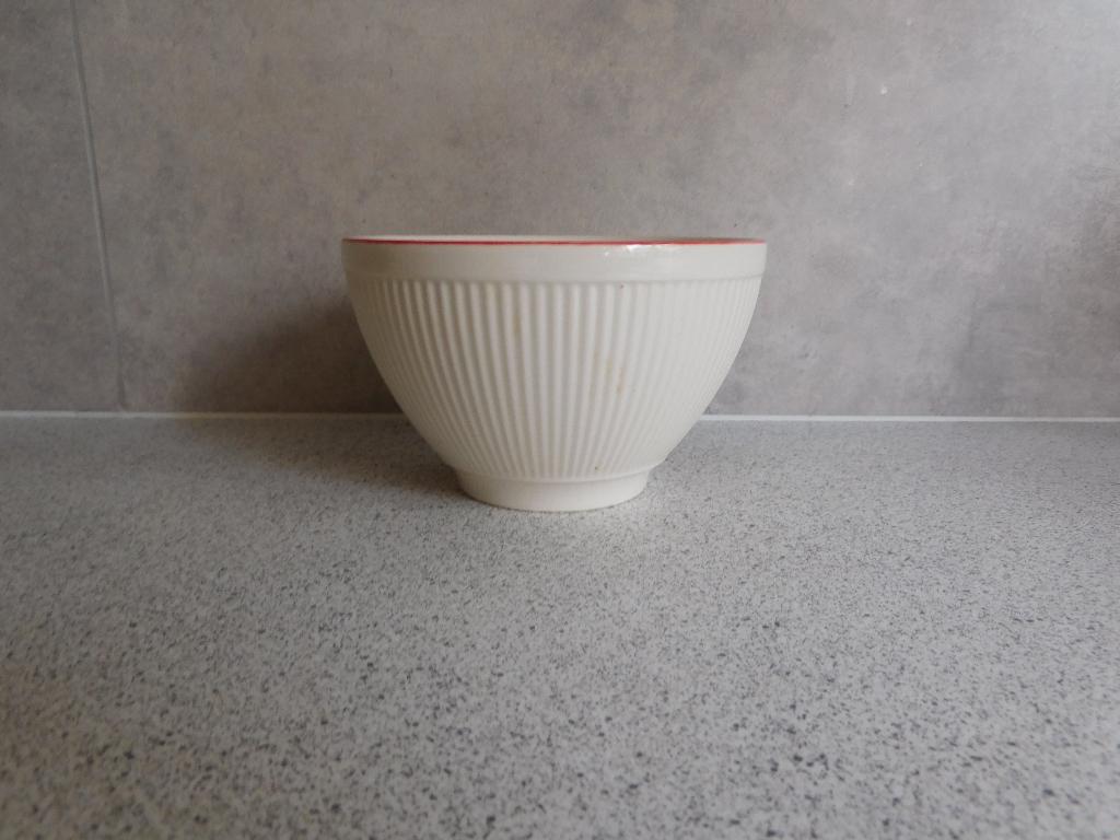 Kom 8,5x13,5 cm. Windsor Christmas Wedgwood, Huis en Inrichting, Keuken | Servies, Ophalen of Verzenden, Zo goed als nieuw, Kom(men)