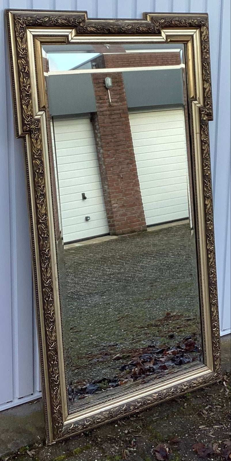 Grote Antieke Spiegel met Goudkleurige Lijst, Ophalen, Rechthoekig, 50 tot 100 cm, 150 tot 200 cm