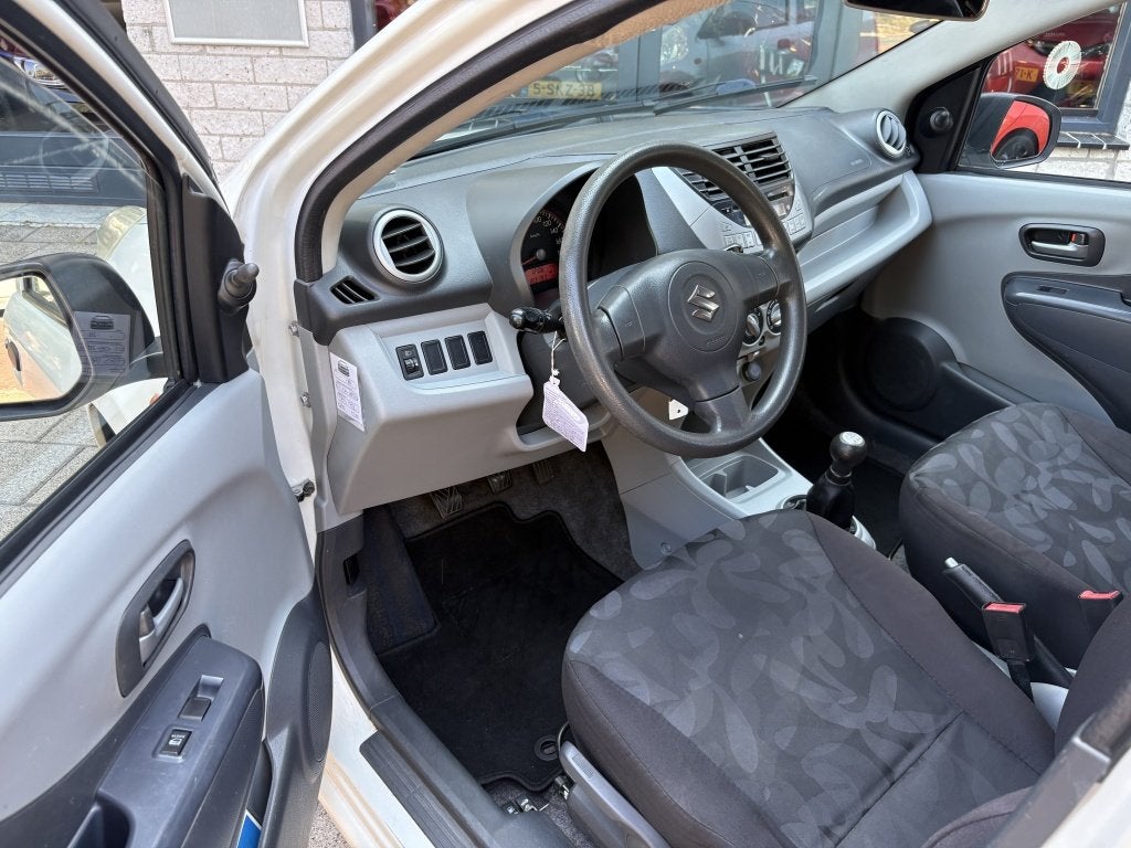 Foto 10 van Suzuki Alto 1.0 Cool 5Drs Airco Nw koppeling Beurt