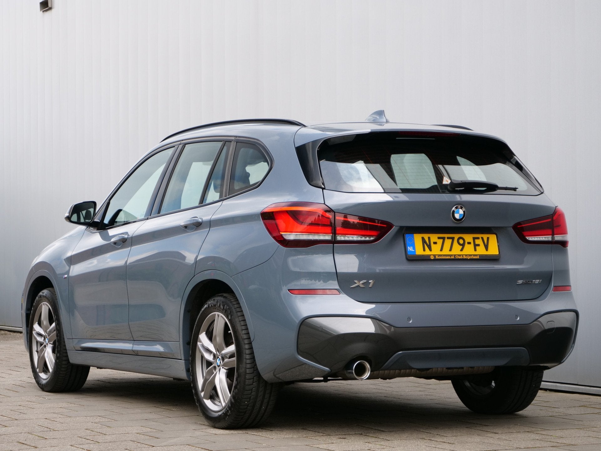 BMW X1 sDrive18i High Executive 136 Pk Automaat Navigatie /, 136 pk, Gebruikt, Leder en Stof, 3 cilinders