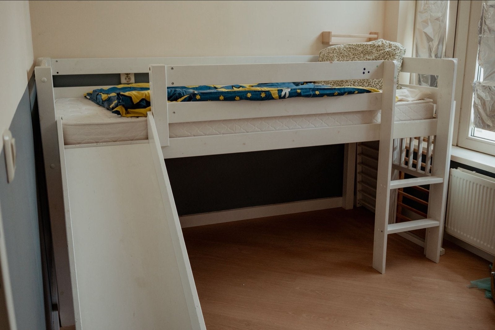 Halfhoogslaper met glijbaan en trap (200x90), Ophalen, Gebruikt, 90 cm, Eenpersoons