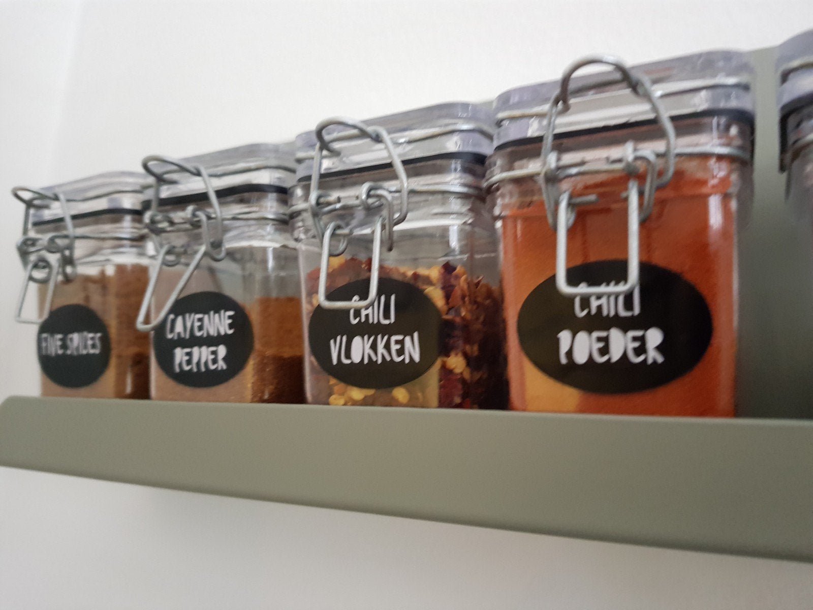 32 plastic kruidenpotjes, deels nieuw in verpakking, Overige typen, Ophalen, Nieuw, Kunststof