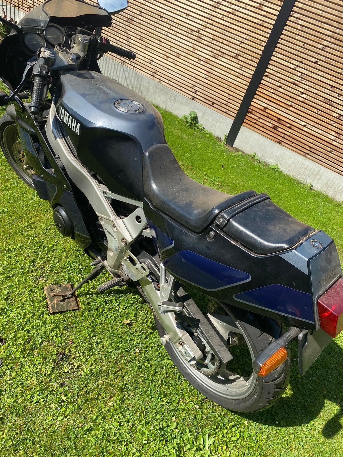 FZR 400, Motoren, Ophalen, Gebruikt