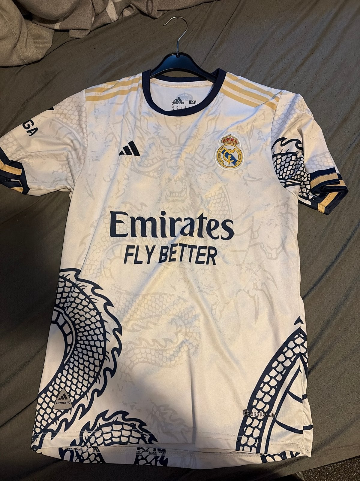 Real Madrid Ronaldo 7 shirt - Wit met drakenprint, Kleding | Heren, Maat 48/50 (M), Wit, Ophalen of Verzenden, Zo goed als nieuw