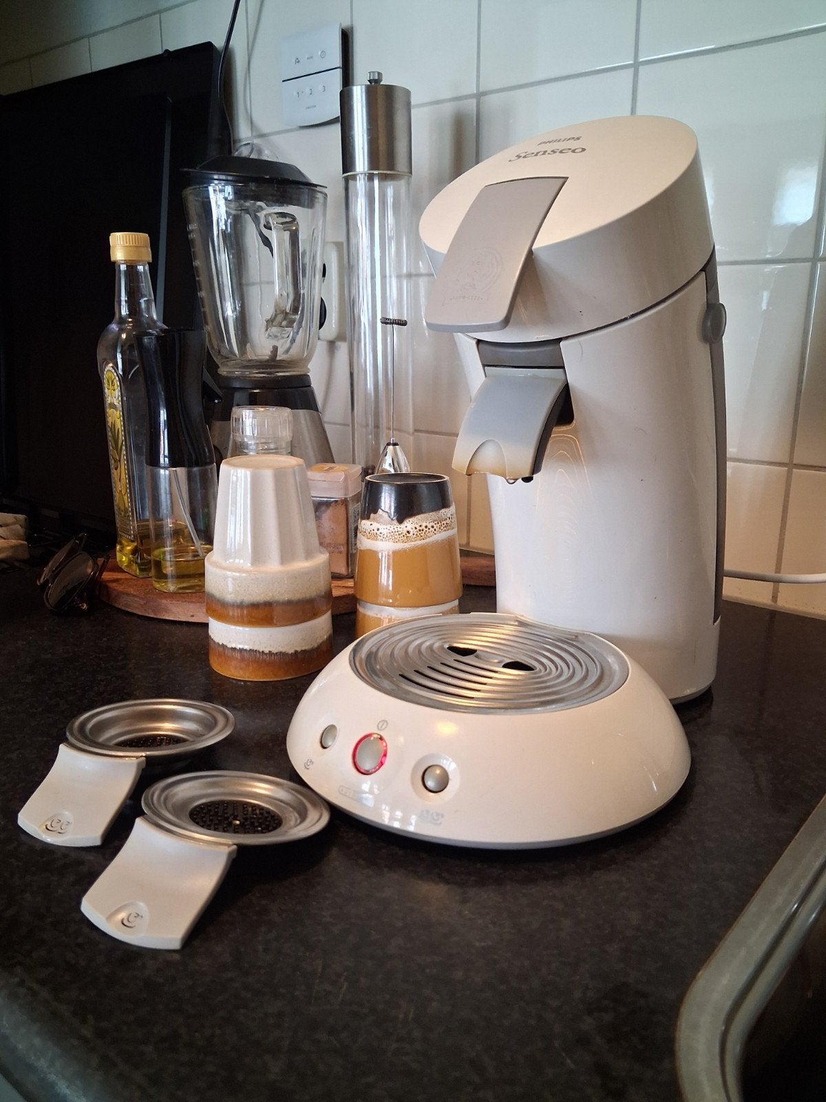Philips Senseo Koffiezetapparaat Wit - Goede Staat, Ophalen, Gebruikt, Koffiemachine, 2 tot 4 kopjes