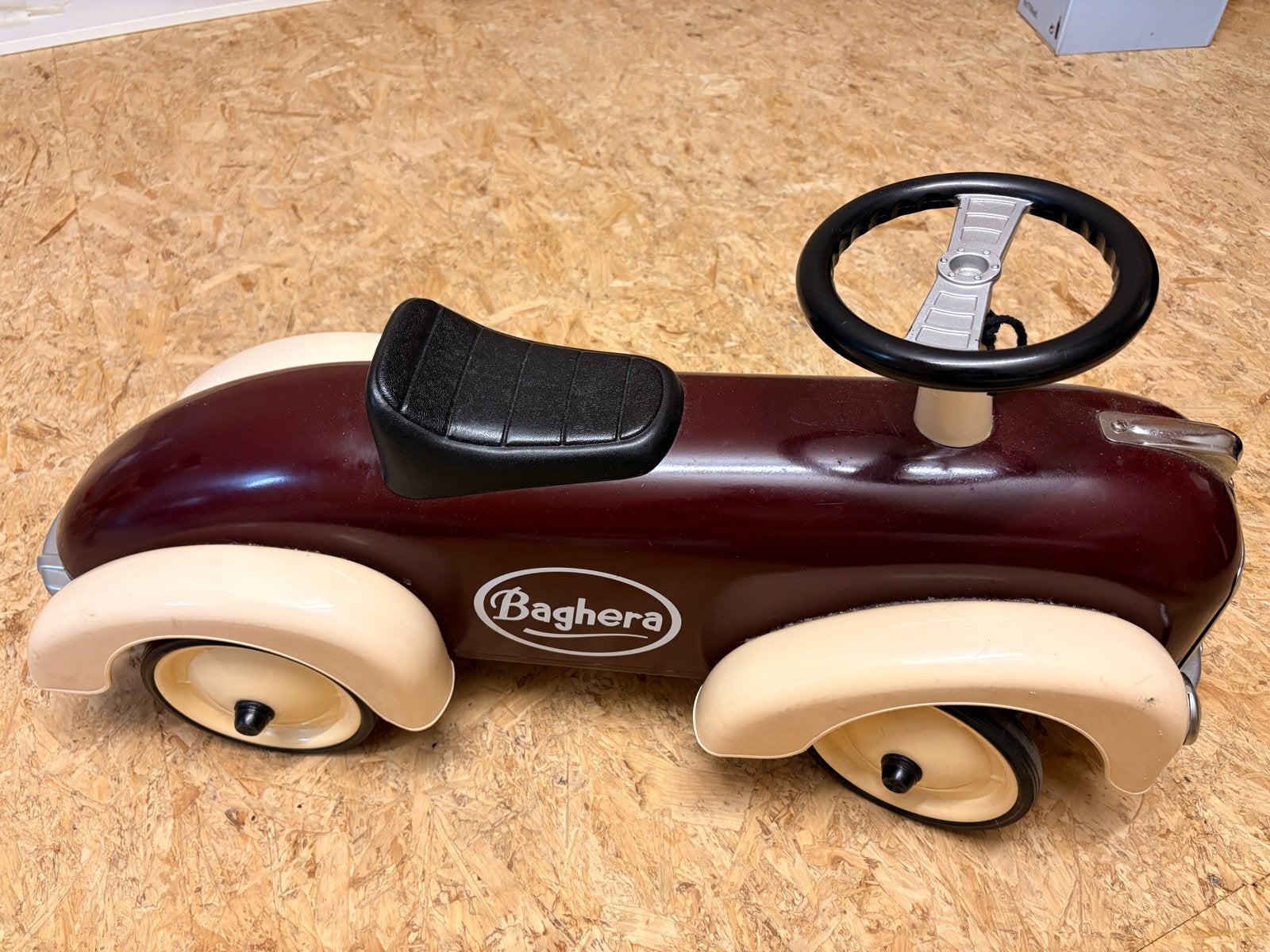 Baghera loopauto - Bordeauxrood met beige accenten, Ophalen, Gebruikt, Loopvoertuig