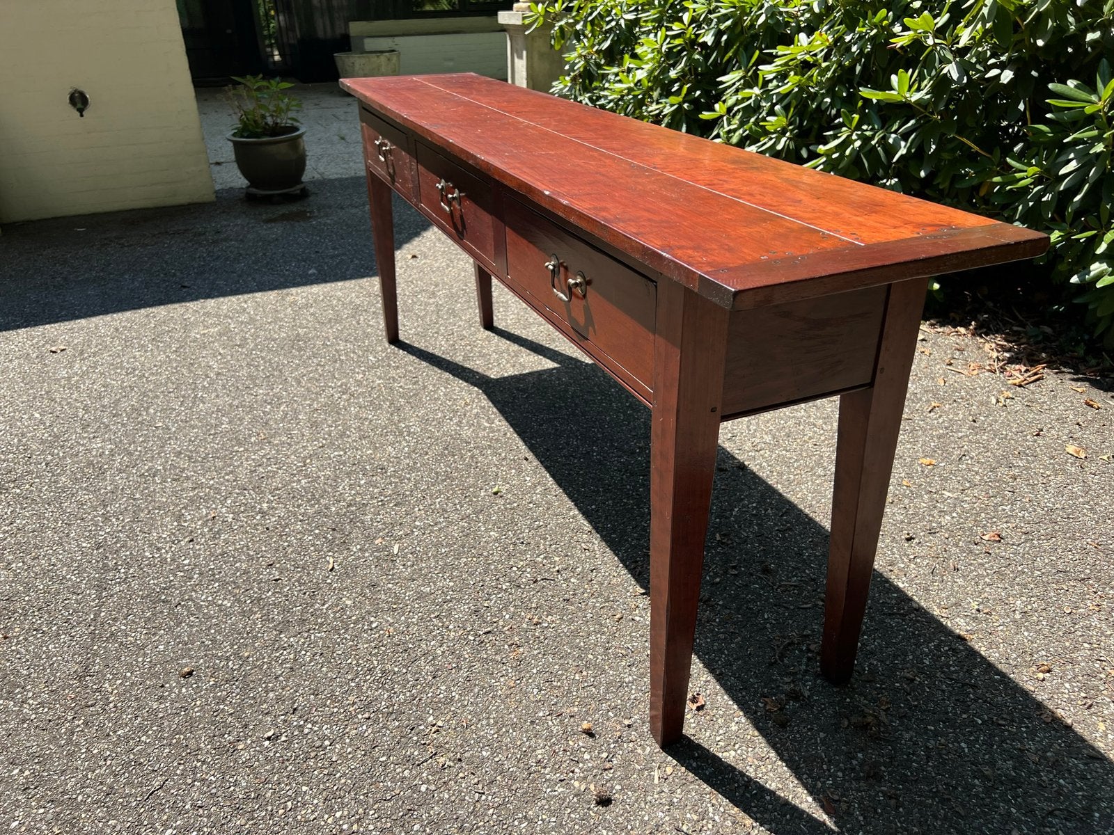 Mooi sidetable, Ophalen