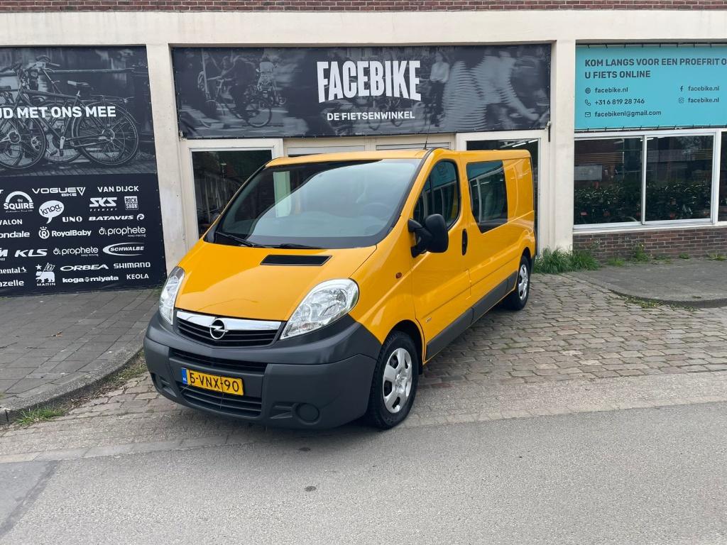 Opel Vivaro 2.5 D 107KW 2011/Automat/Dubbelcab/, Auto's, Automaat, Stof, 4 cilinders, USB