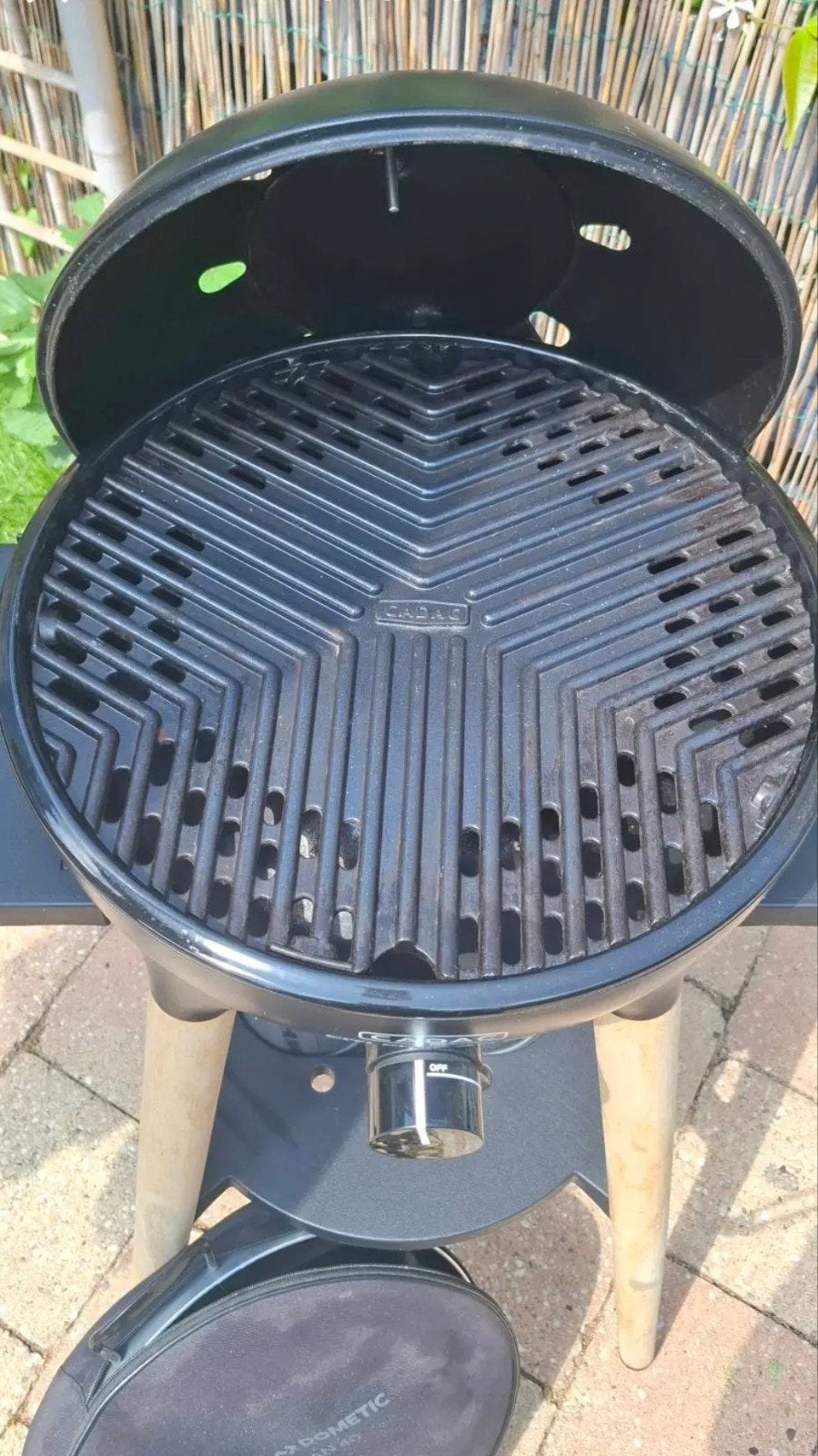 Cadac Citi Chef 40 FS met paellapan (handgreep defect), Ophalen