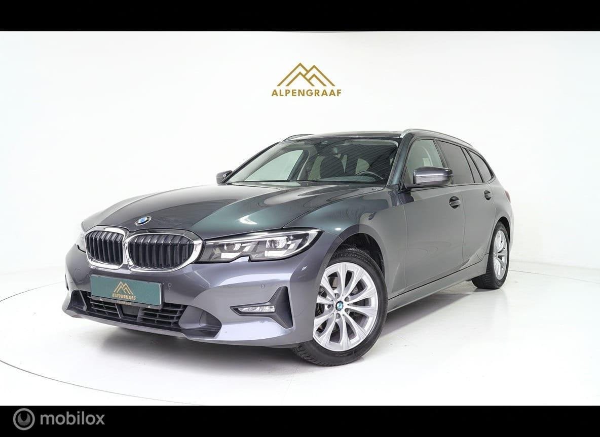 BMW 3-serie Touring 318i Corporate Executive, Auto's, Automaat, Gebruikt, 1545 kg, 3-Serie