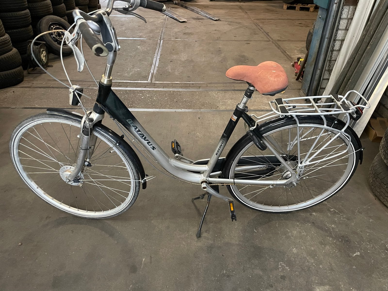 Batavus fiets met werkend slot (versnellingen defect), Ophalen, Gebruikt, Batavus, Versnellingen