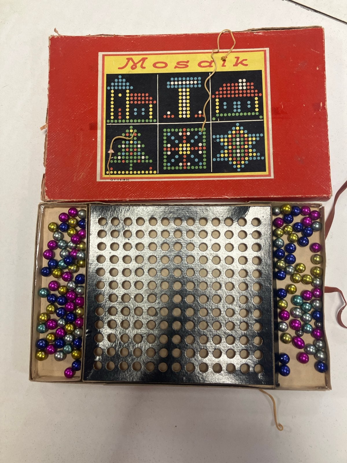 Vintage Mosäik mozaïek spel met metalen plaat en balletjes, Kinderen en Baby's, Gebruikt, Overige typen, Ophalen of Verzenden
