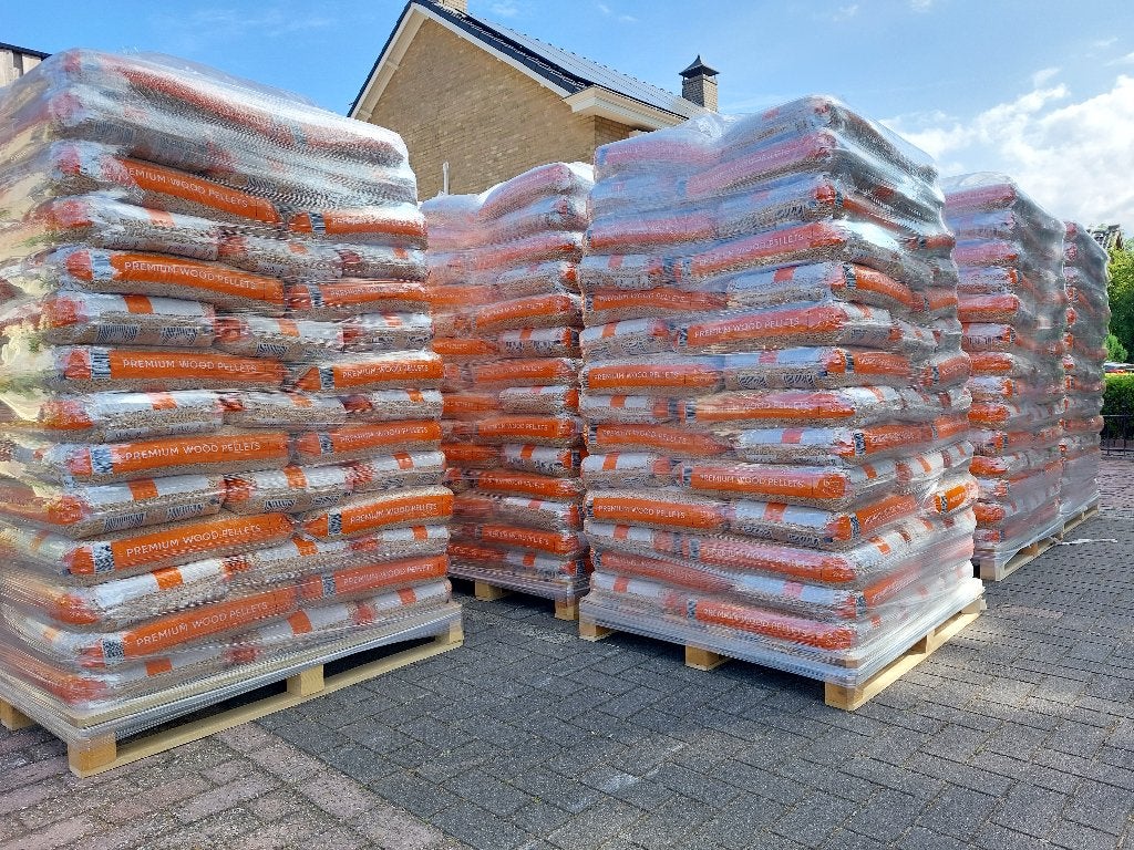 Whitewood pellets 15 kg EnplusA1 €9,-/kleur wit top pellets!, 6 m³ of meer, Ophalen