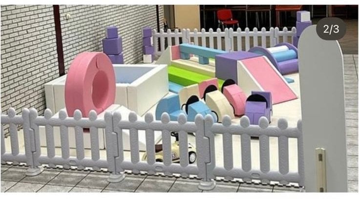 TE KOOP: Grote meerkleurige softplay playground, Kinderen en Baby's, Speelgoed | Buiten | Speeltoestellen, Ophalen