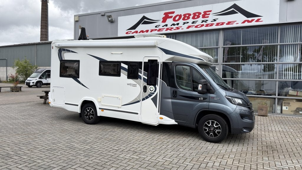 Ruimtewonder onder de 7m Met slechts 33dkm De Chausson 611, Fiat, 6 tot 7 meter, Buitenlamp, Cassettetoilet