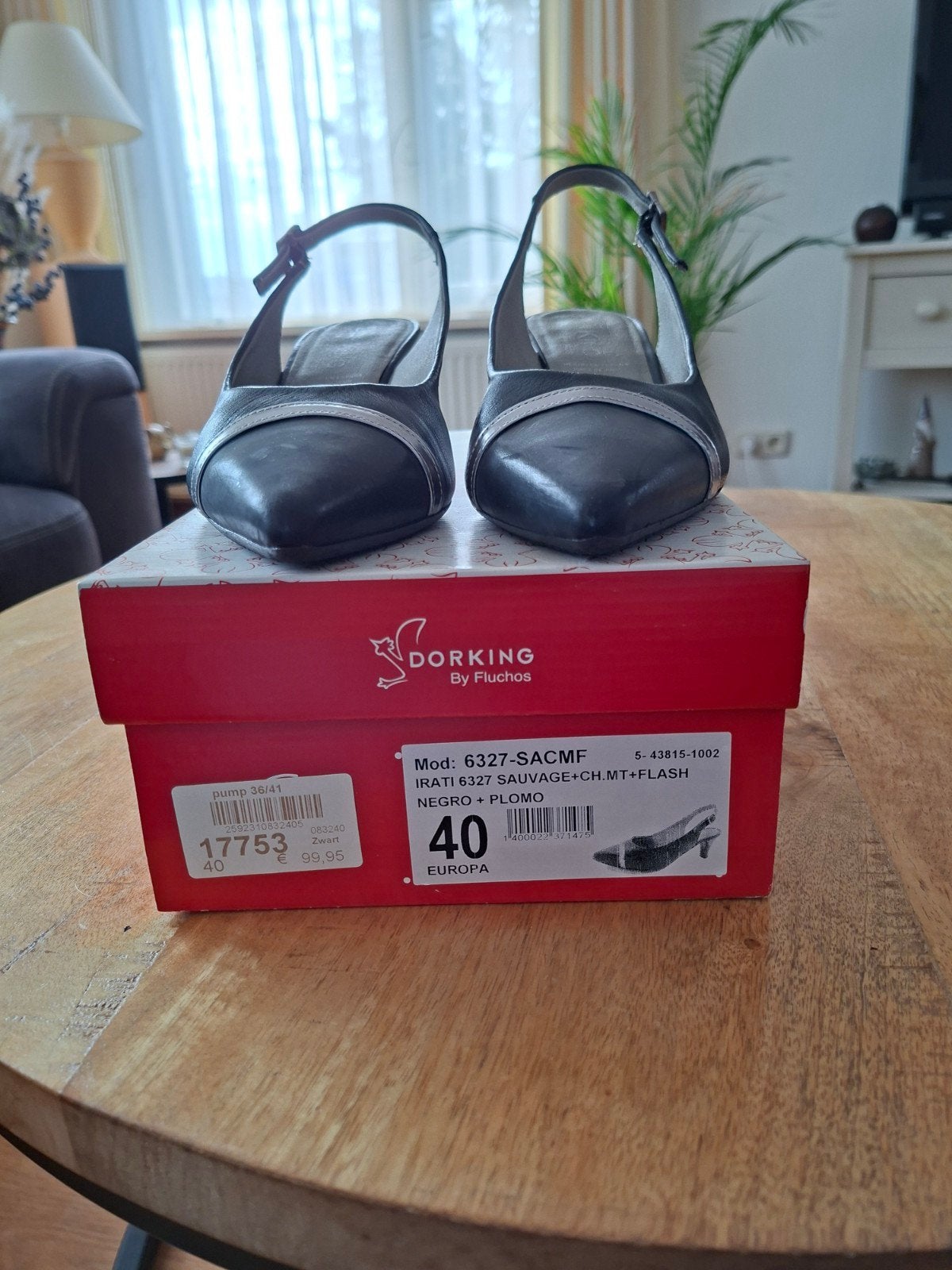 Dorking by Fluchos pumps maat 40 - 1x gedragen, Pumps, Zwart, Ophalen of Verzenden, Zo goed als nieuw