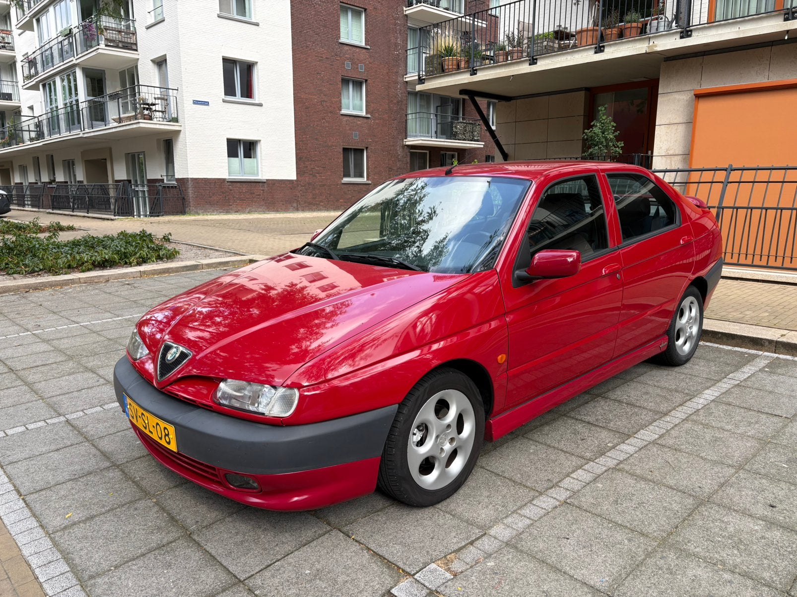Alfa Romeo 146 1.4 Twin Spark 16V 1998 met AIRCO! unieke, Auto's, Alfa Romeo, 4 cilinders, 49 €/maand, Origineel Nederlands, 1100 kg