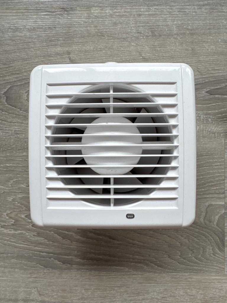 Sanivesk stille inbouwventilator 125mm met timer, Doe-het-zelf en Verbouw, Ophalen of Verzenden, Zo goed als nieuw, Ventilator