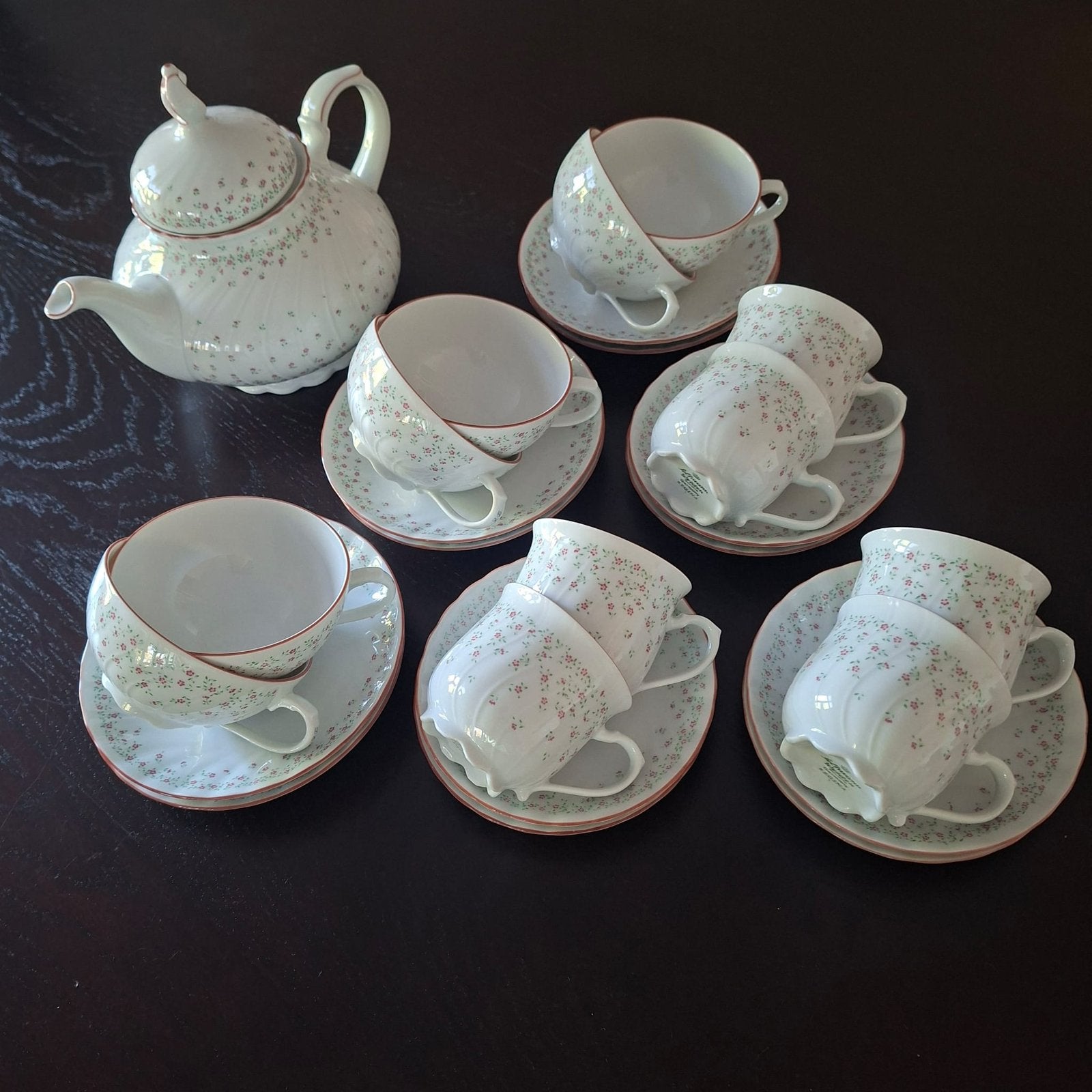 Douwe Egberts servies, Ophalen