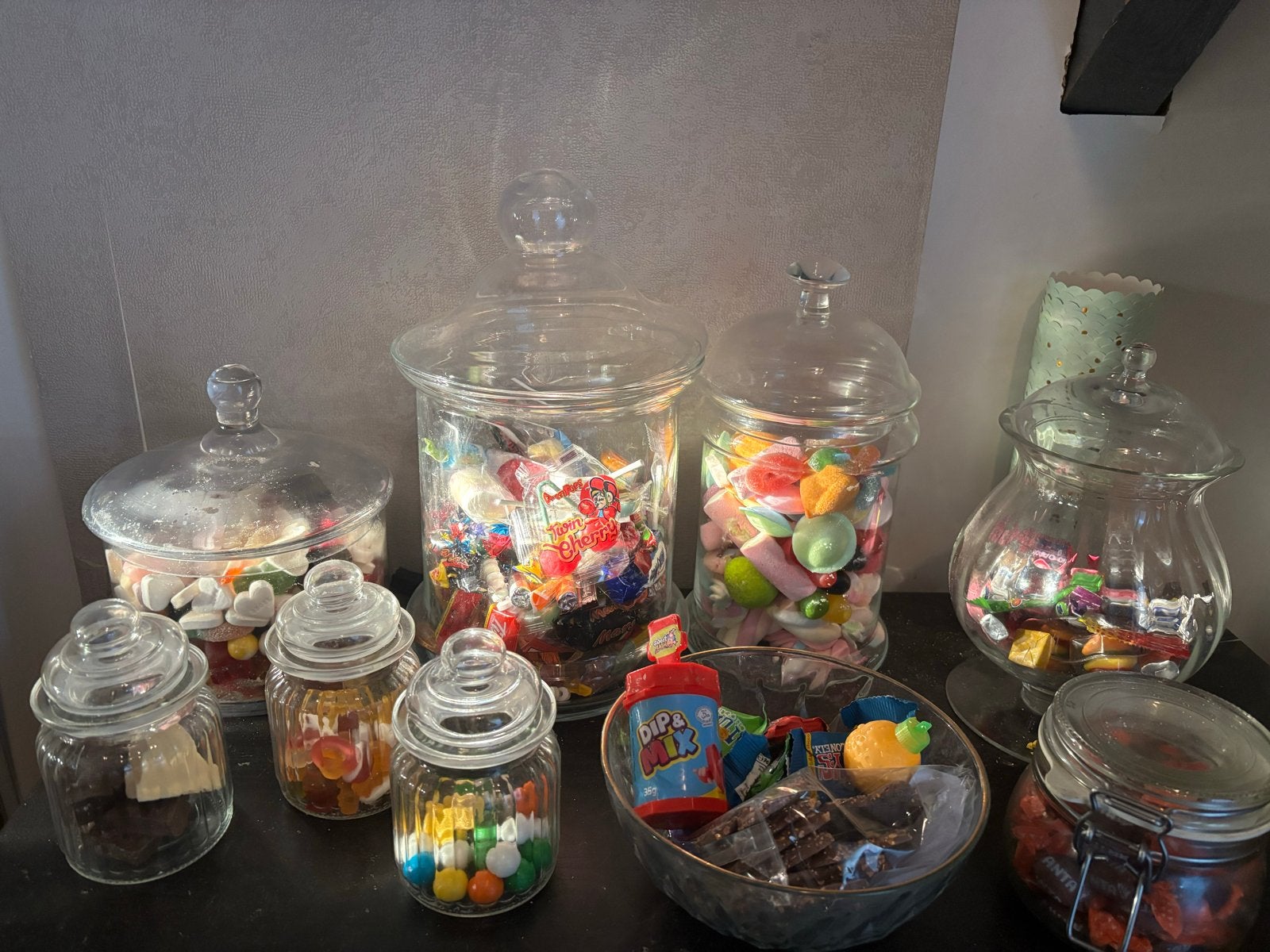 Snoepbuffet / Candybar / Sweet Table - Compleet pakket, Ophalen, Gebruikt, Versiering, Geboorte of Huwelijk