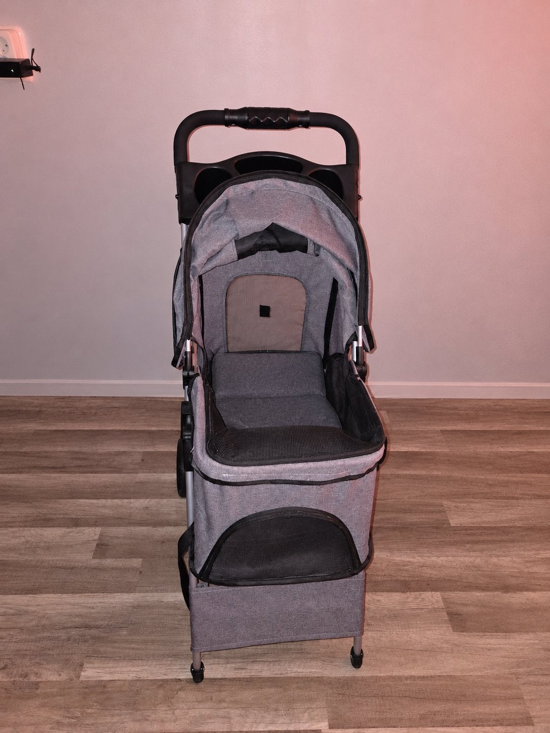 Honden/katten buggy, Ophalen, Zo goed als nieuw