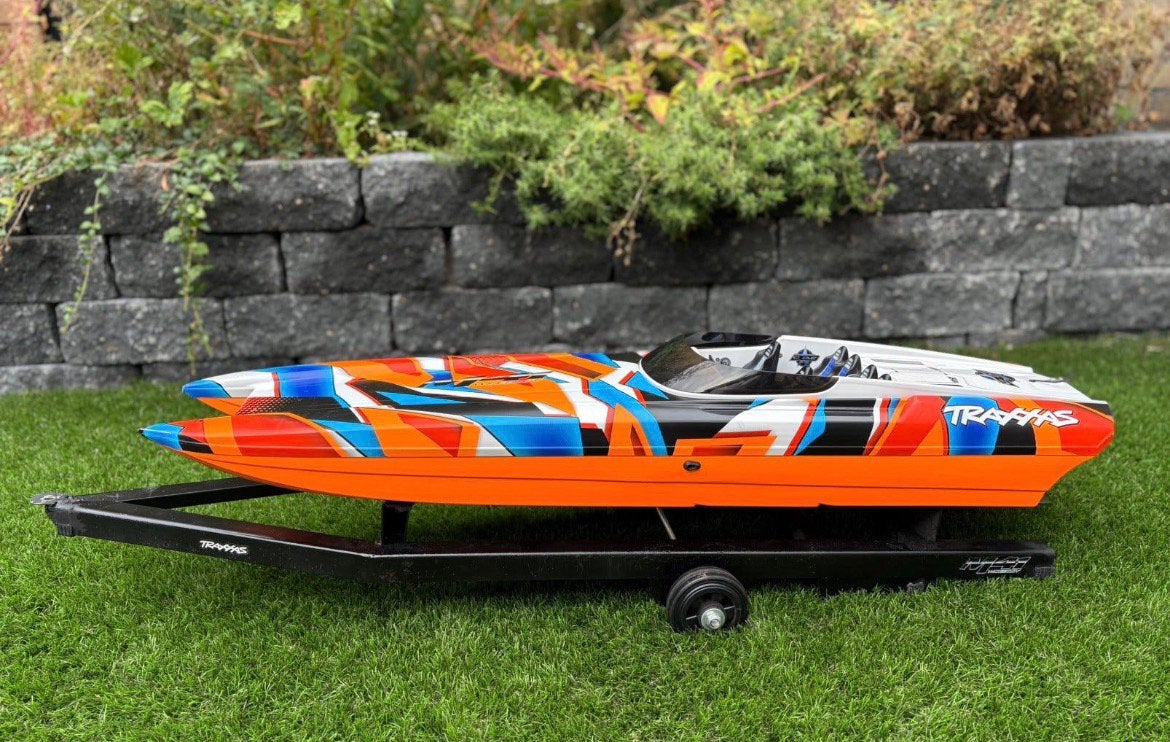 Traxxas m41 met trailer., Hobby en Vrije tijd, Modelbouw | Radiografisch | Overige, Ophalen, Gebruikt