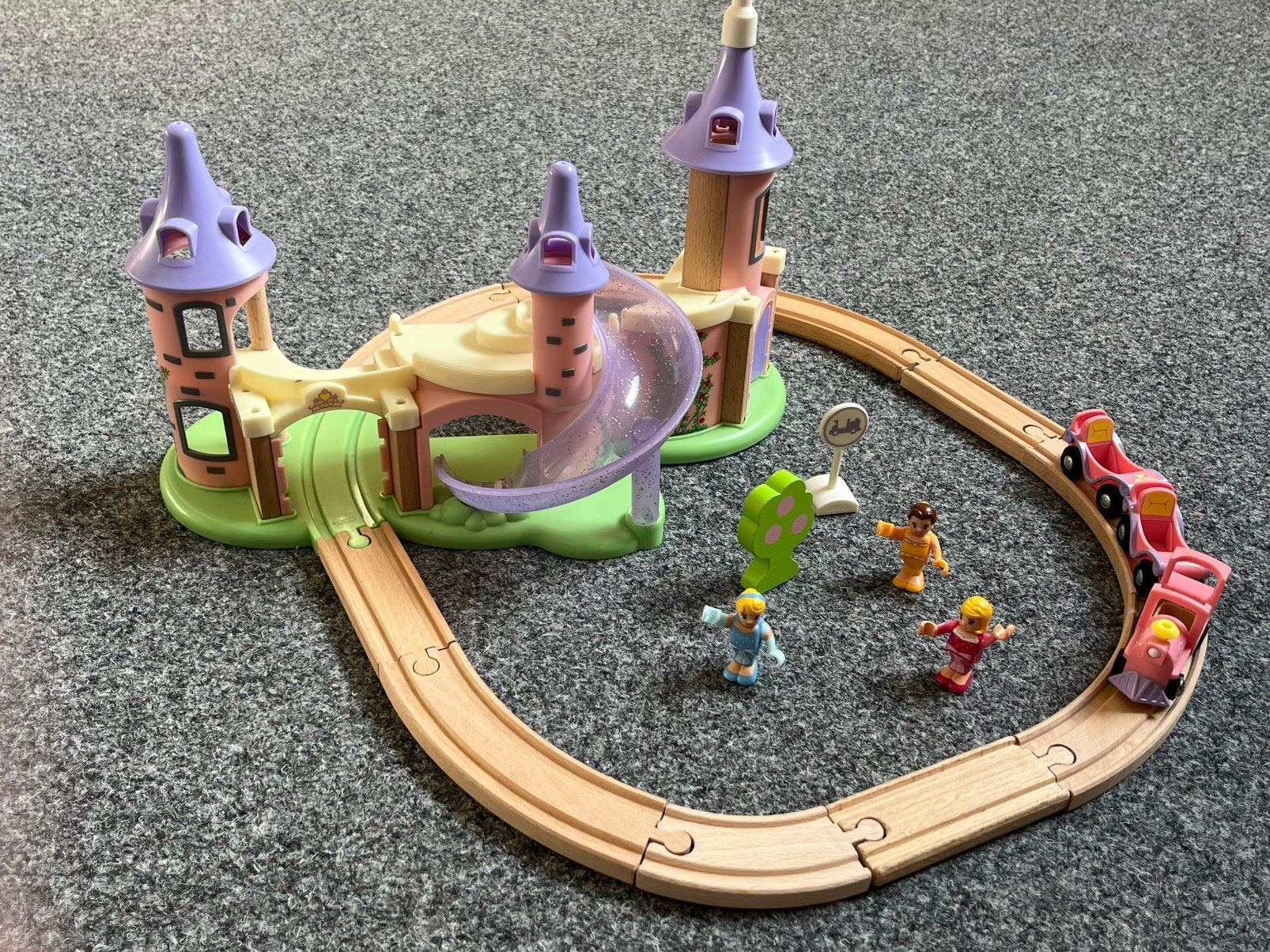 Houten brio disney trein baan, Kinderen en Baby's, Speelgoed | Racebanen, Overige merken, Onderdelen, Zelf te bouwen, Ophalen of Verzenden