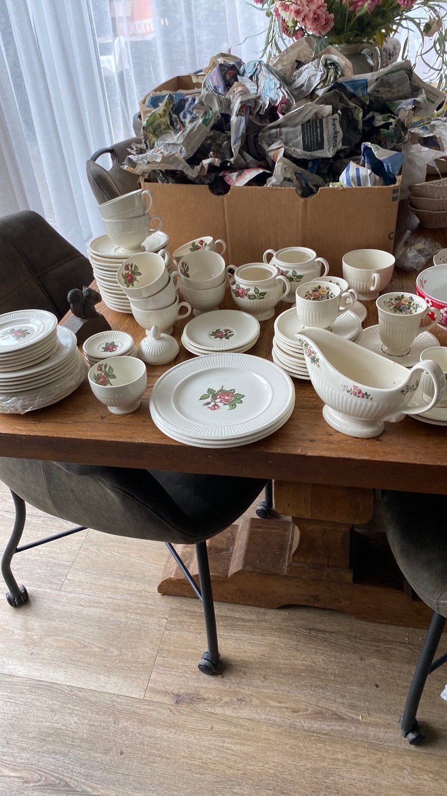 Wedgwood vooral Moss Rose, Ophalen of Verzenden, Porselein, Bord(en)