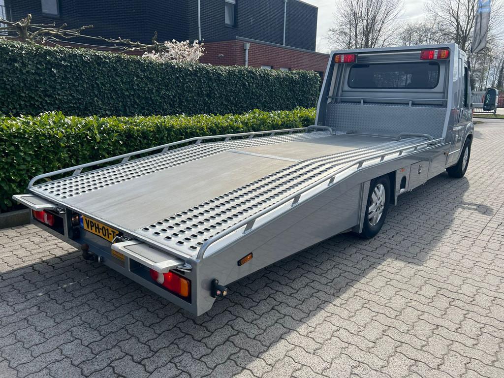 Peugeot Boxer 435 2.2 BlueHDi tijhof oprijwagen luchtvering,, Auto's, Bestelauto's, Voorwielaandrijving, Stof, Gebruikt, Bedrijf