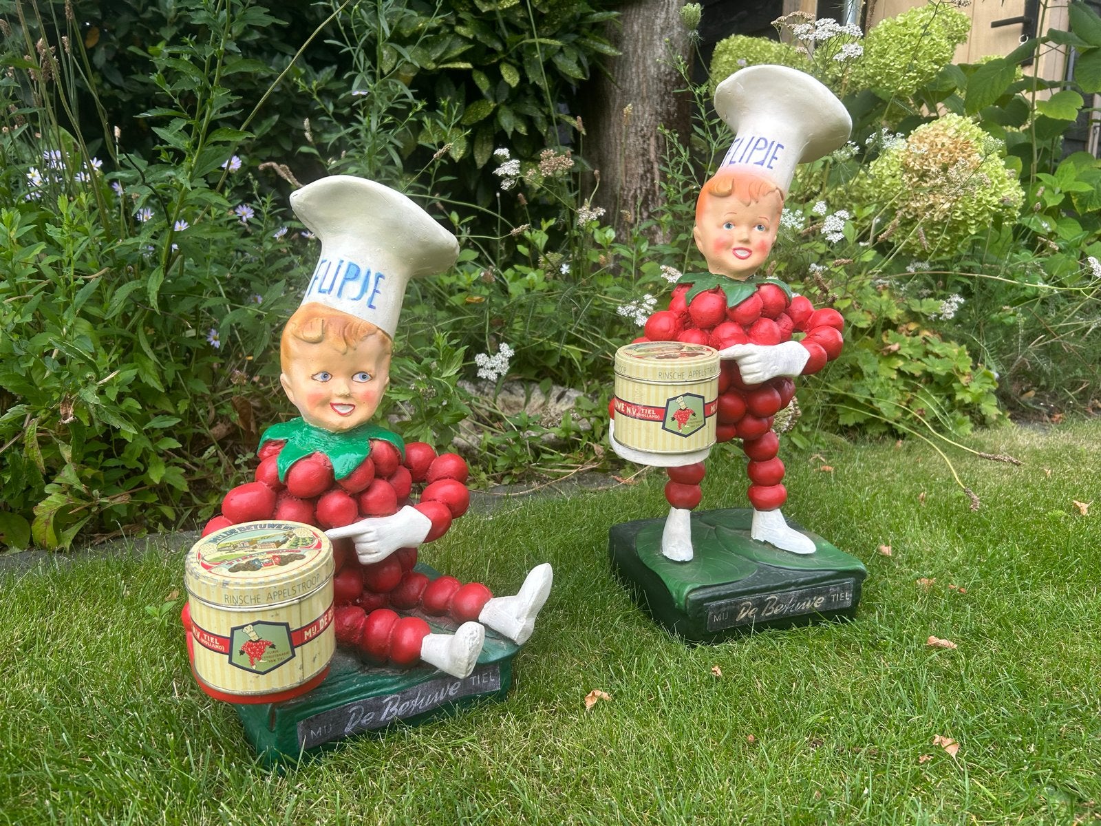 Twee vintage Flipje Tiel beelden - De Betuwe, Verzamelen, Ophalen