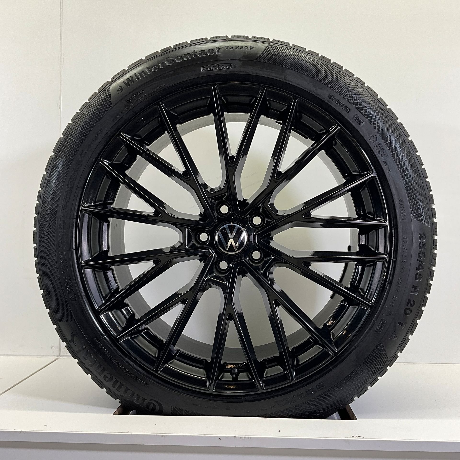 VOLKSWAGEN TRANSPORTER VELGEN BREEDSET WINTERBANDEN 20 INCH, Gebruikt, 255 mm, -, -