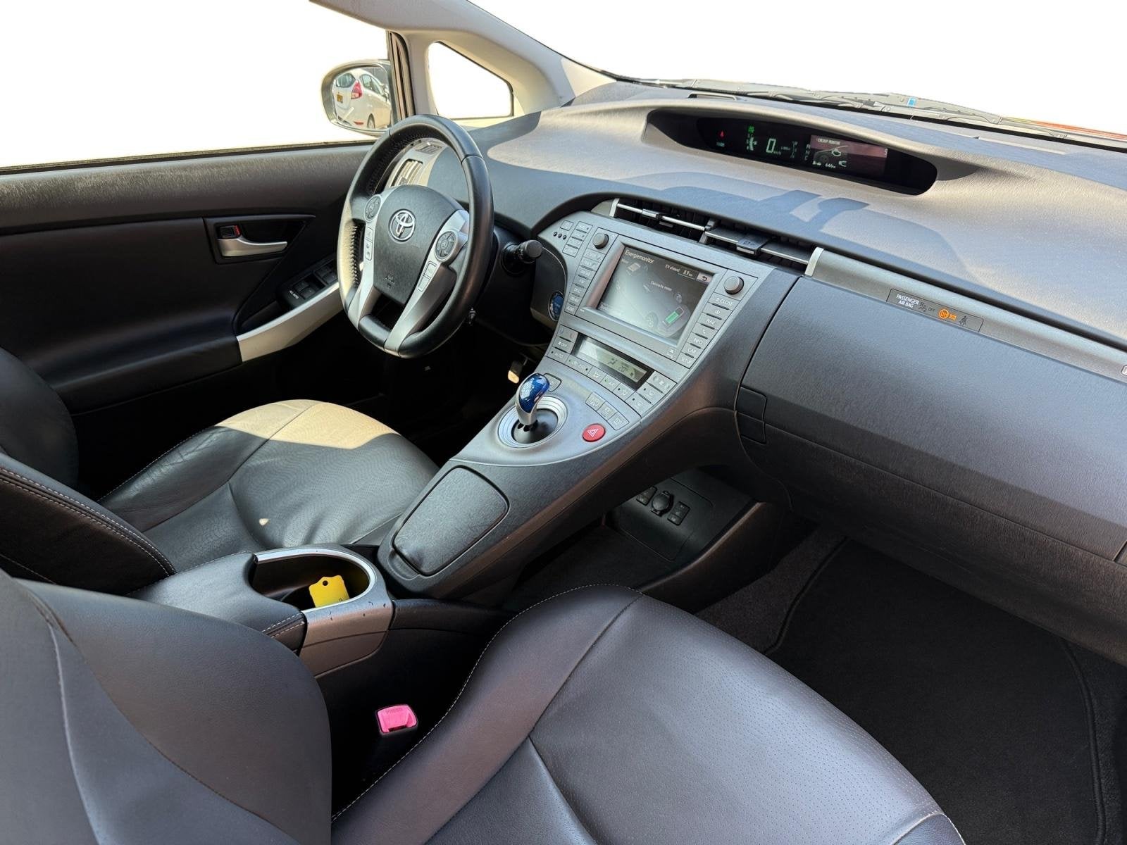 Toyota Prius 1.8 Plug-in Executive Business | 1ste eigenaar!, Automaat, Postbus 212
4940 AE  Raamsdonksveer, NL, Hybride Elektrisch/Benzine