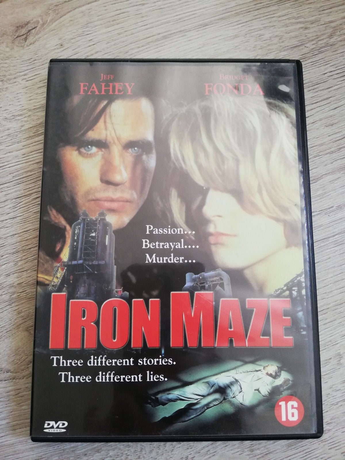 dvd iron maze, Ophalen of Verzenden, Zo goed als nieuw