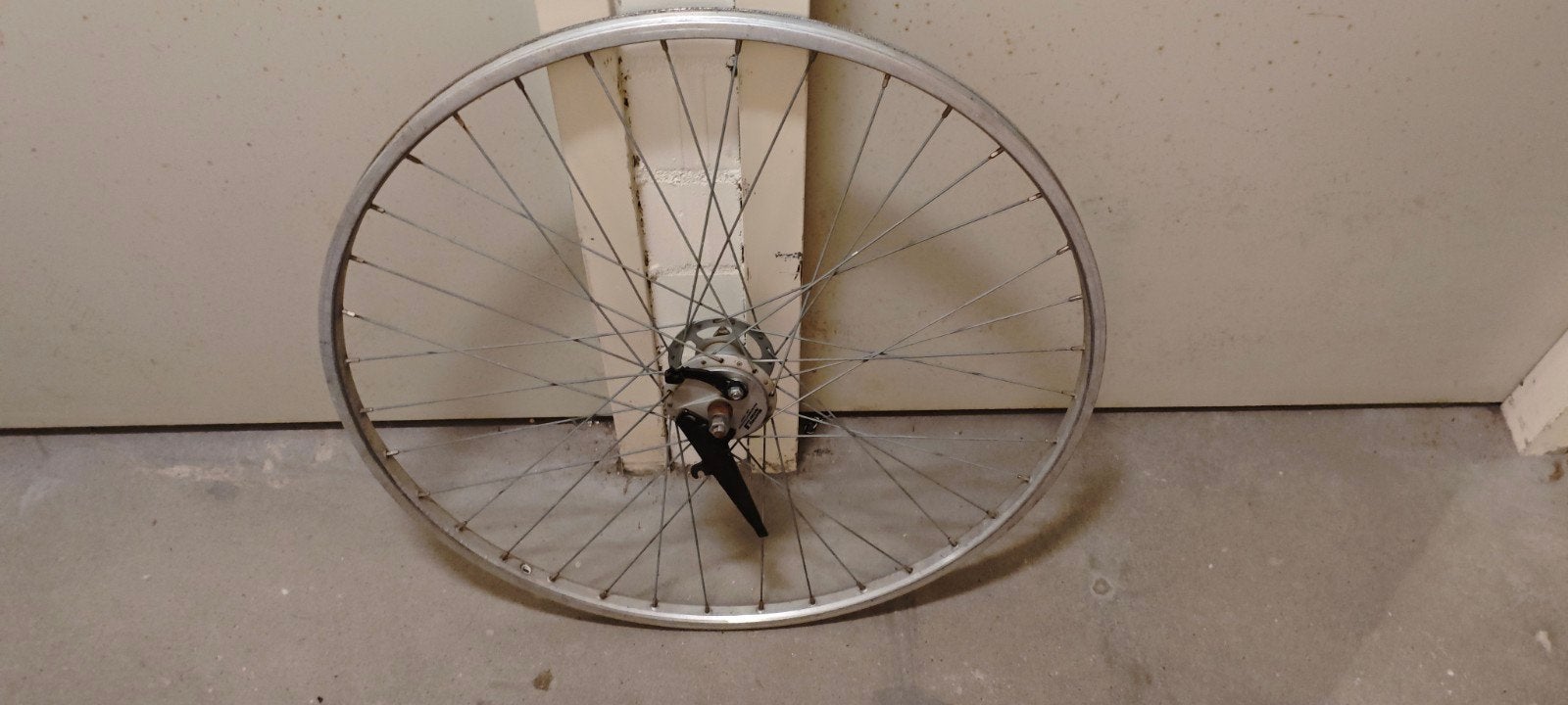 28 inch voorwiel met Sturmey Archer naaf, Fietsen en Brommers, Gebruikt, Toerfiets, Aluminium, Sturmey Archer