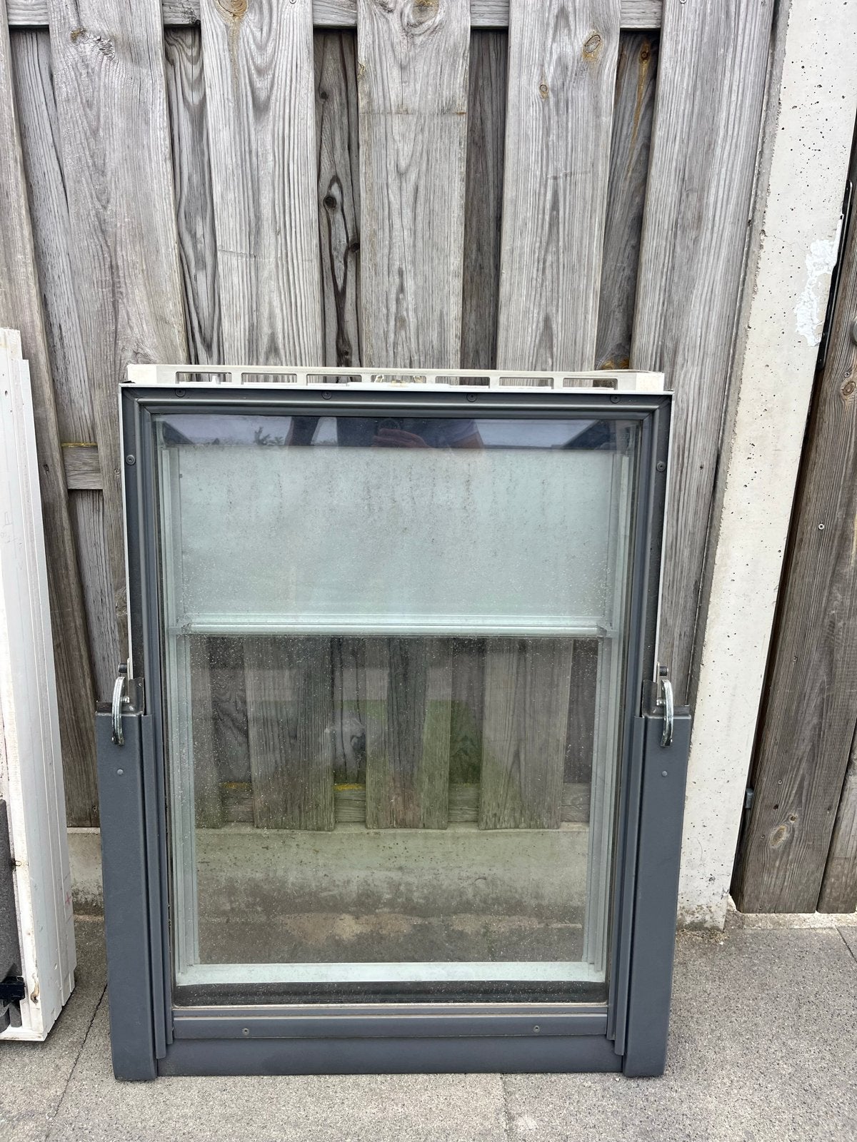 VELUX Dakramen GGL MK04 & GGL CK02 met verduisteringsgordijn, Doe-het-zelf en Verbouw, Glas en Ramen, Gebruikt, Dakraam, 80 tot 120 cm