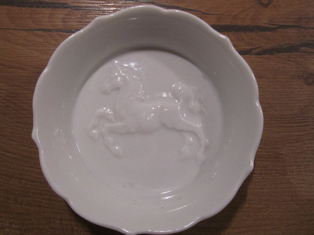 Meissen schaaltje met paard, Antiek en Kunst, Ophalen of Verzenden